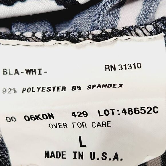 IZ Byer California knit print blouse black white Size Large - Picture 6 of 6